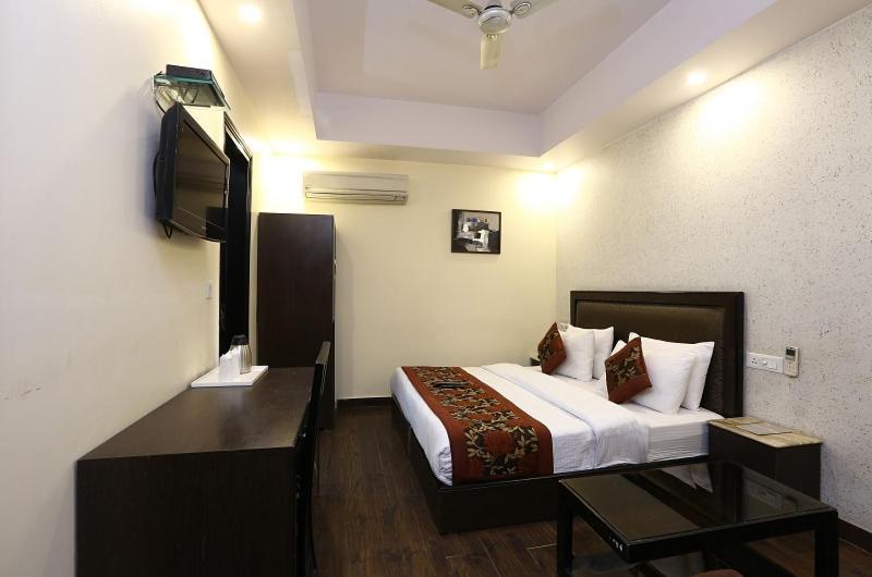 Hotel Kingston Park - Karol Bagh Delhi מראה חיצוני תמונה