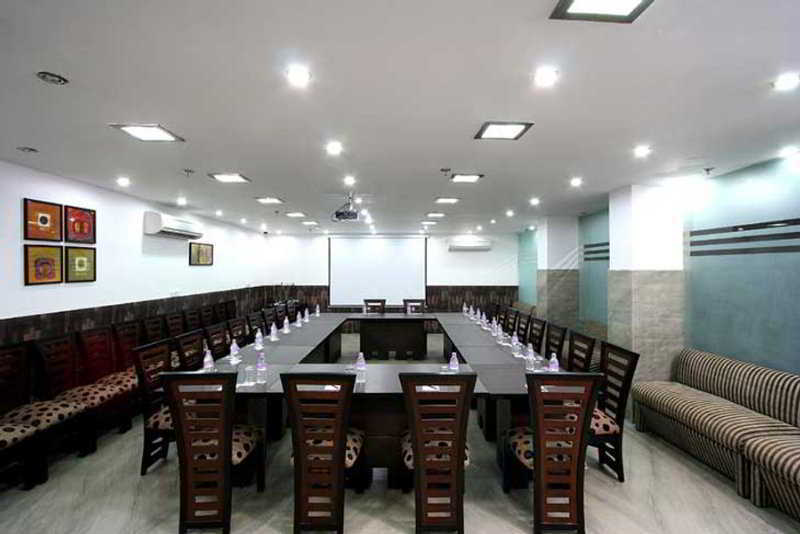 Hotel Kingston Park - Karol Bagh Delhi מראה חיצוני תמונה