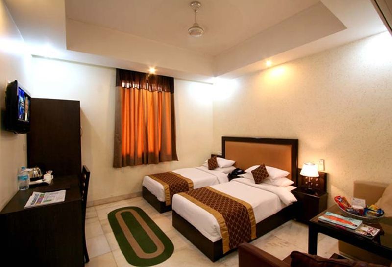 Hotel Kingston Park - Karol Bagh Delhi מראה חיצוני תמונה