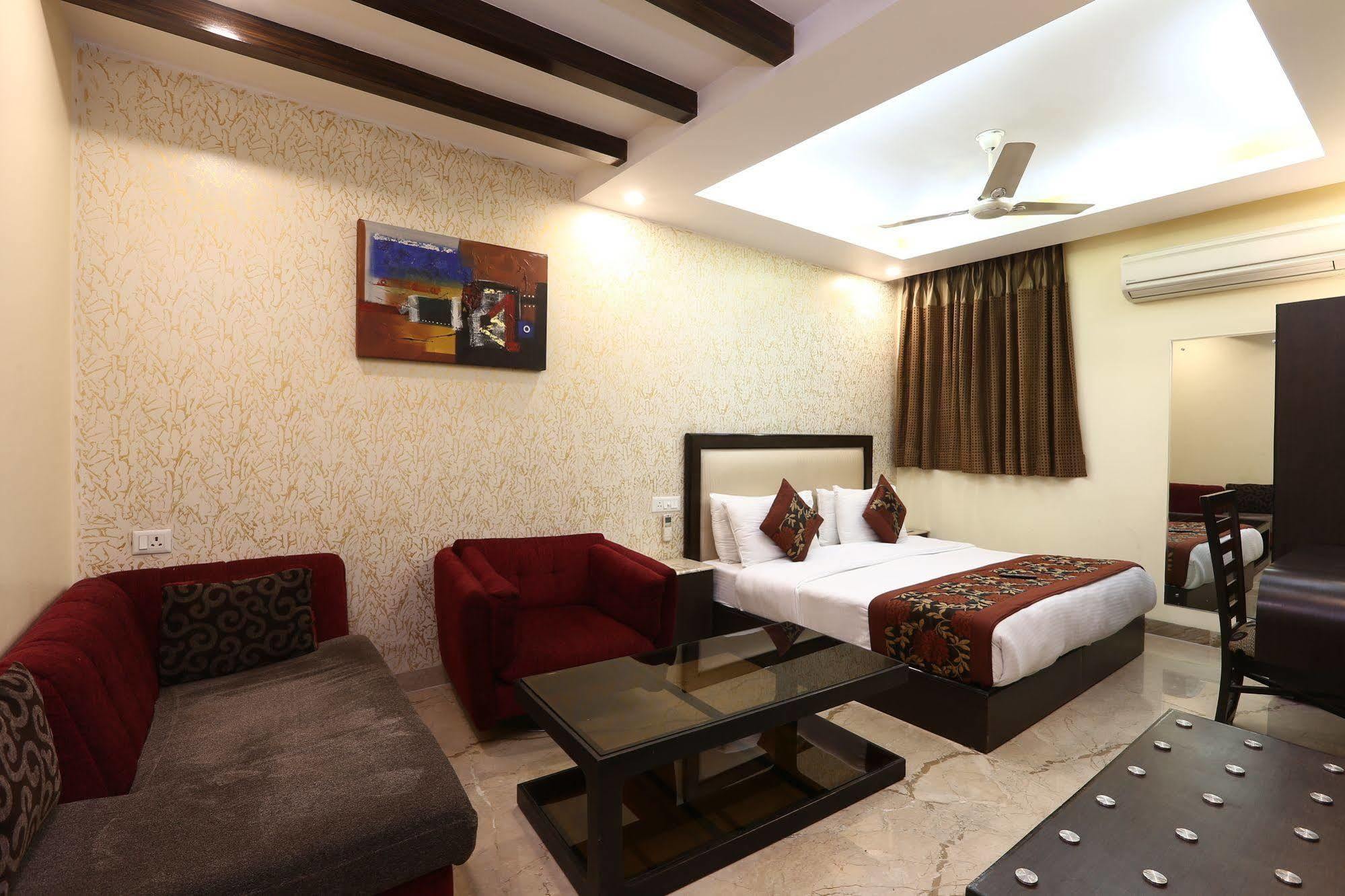 Hotel Kingston Park - Karol Bagh Delhi מראה חיצוני תמונה
